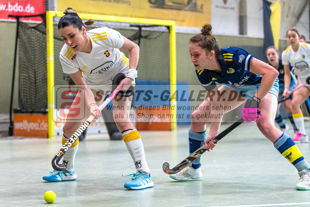 SM_20240120-D5A_2224 | 1.Bundesliga Hallenhockey  (W) VF HTHC  - ZW  / 6:5 n.P. (2:4,4:4)