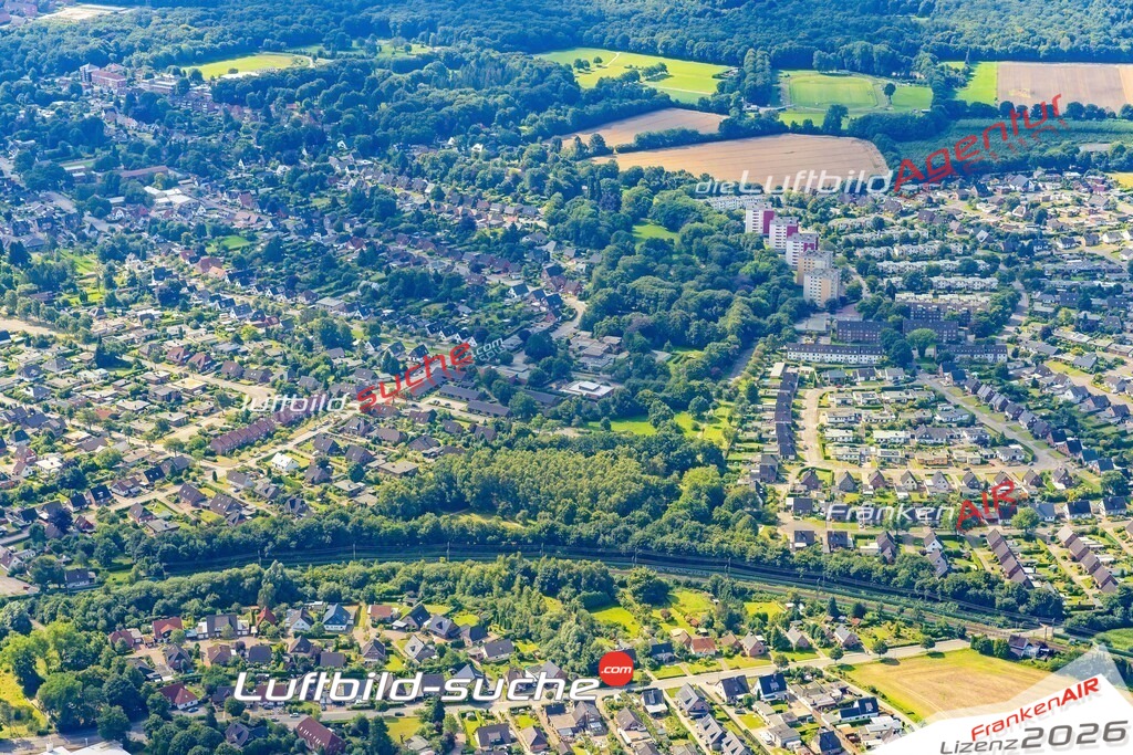 Luftaufnahme Gartenstadt Neumünster - Die Luftaufnahme wurde 2025 vom UL-Flugzeug heraus erstellt ( ohne Drohne ) - Hochauflösende Luftaufnahme - für professionelle Ausdrucke geeignet. Die Geschenkidee !Mit Lizenz und Bildrechte bestellbar