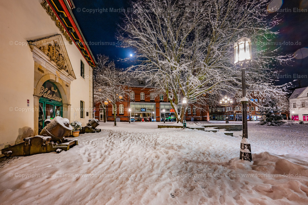 Stade Pferdemarkt Zeughaus Altstadt Winter Schnee_ELS_2583030126 | Fotos aus den Touristenorten aus Norddeutschland. - Realisiert mit Pictrs.com