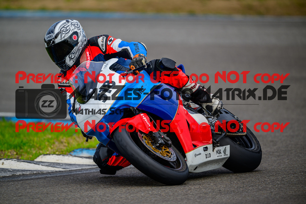 MaZZes_Fotomatrix_20250421_6007705_4087 | ROT