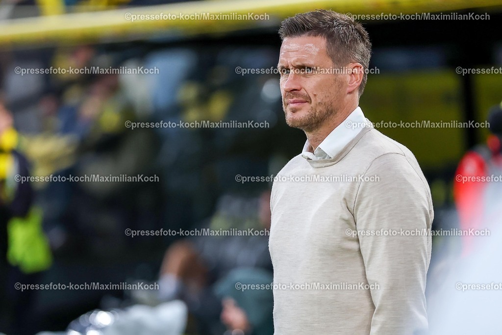 BVB21092501005 | 21.05.2025, Fußball, Borussia Dortmund - VfL Wolfsburg, 1. Fußball Bundesliga, 4. Spieltag, Signal Iduna Park, Saison 2025 2026: Sportdirektor Sebastian Kehl (BVB #sk)DFB regulations prohibit any use of photographs as image sequences and or quasi-video.