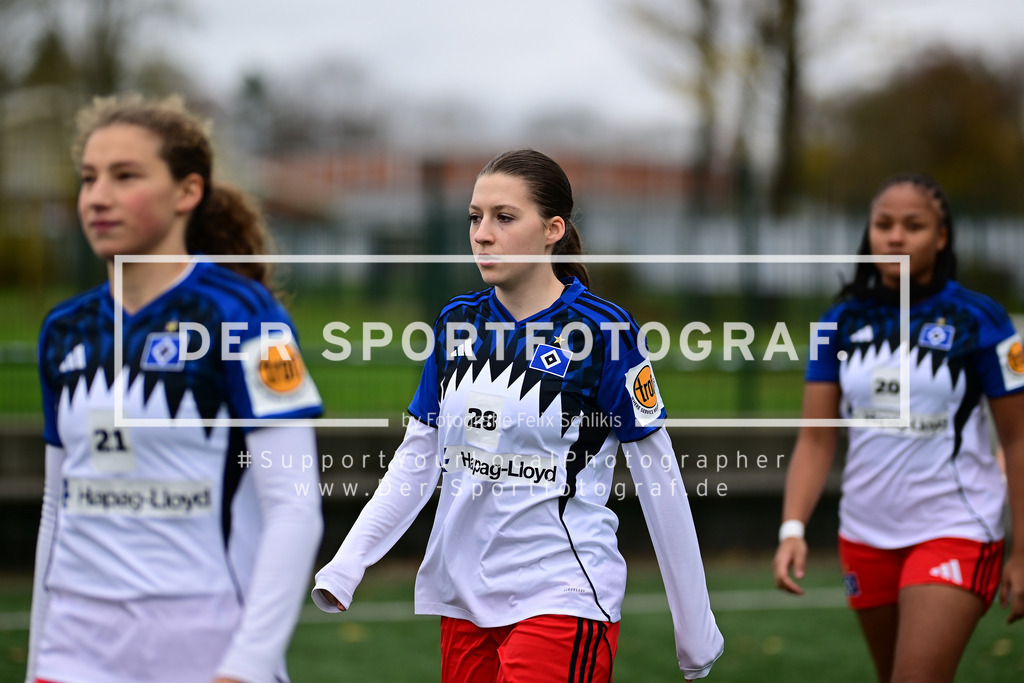 Fußball I Juniorinnen I Saison 2025-2026 I Regionalliga Nord I 7. Spieltag I Hamburger SV U17 - SpVg Aurich U17 I 03516 | Der Sportfotograf. - Realized with Pictrs.com