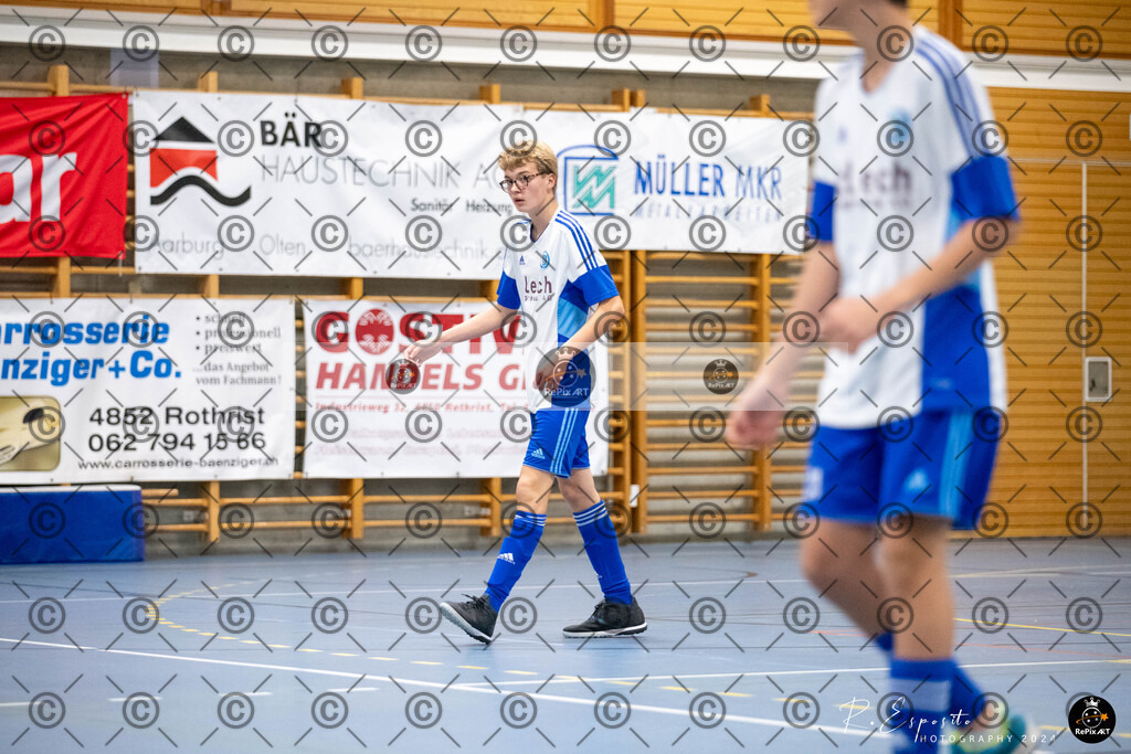 20241130_FCR-Hallenturnier-C-2_058 | Sport und Naturfotografie von Roberto Esposito zeigt echte Momente Bewegung und die Schönheit der Natur. Ausdrucksstarke Bilder schaffen Emotionen.