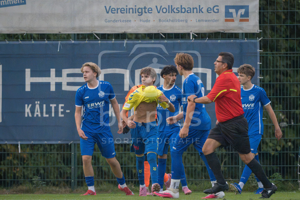 _BLR3839 | Professionelle Fußball- und Sportfotografie. Spielbilder online ansehen und kaufen – Einzelbilder oder komplette Galerien in hoher Qualität.