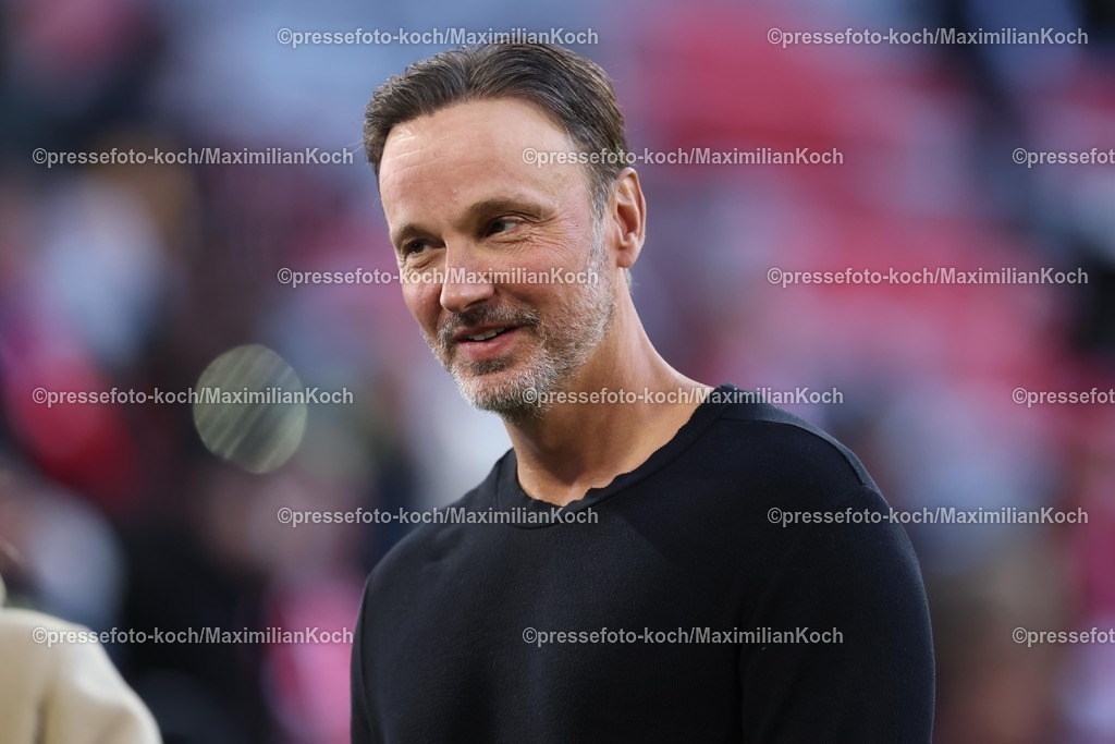 FCB18102501221 | Maximilian Koch
Fotograf aus NRW, Wuppertal. Sportfotograf und
Kooperationspartner bei Imago-Images und dpa-picture alliance.
Fotografie mit Leidenschaft zum Sport.