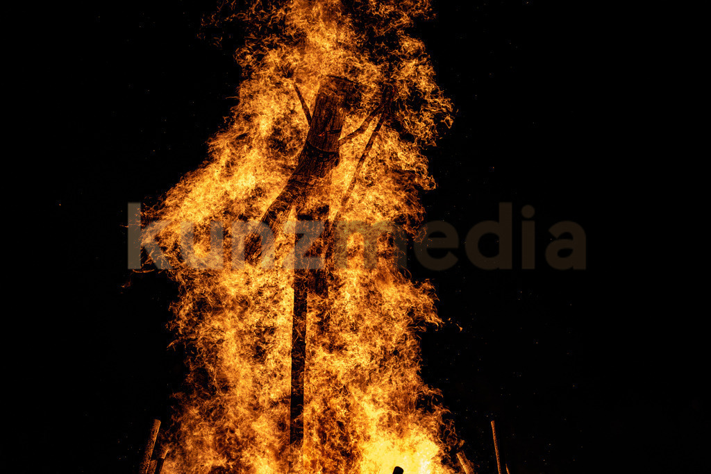 181_Chäppelihäx_Funggefüür__kunzmedia.ch | OnlineShop für Bilder kunzmedia.ch