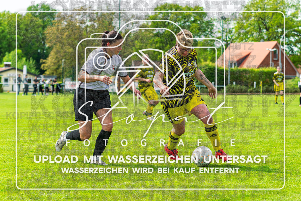 Kreisliga Damen HK/CE - SG Fulde vs. SG Nordheide | Marina Dehnbostel (SG Fulde#24), Ayleen Griffin (SG Nordheide#11); Kreisliga Damen HK/CE - SG Fulde vs. SG Nordheide am 10.05.26 in Fulder Zentralstadion, Fulde - Realisiert mit Pictrs.com