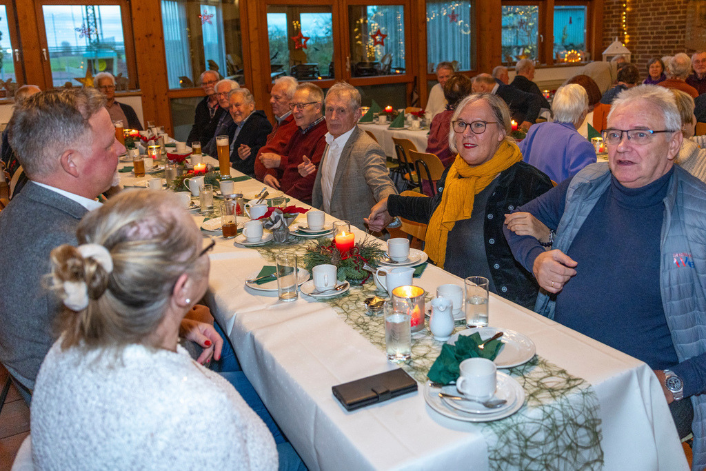 top-top.de 241127-033 | Foto, Video, Fotografie, Videografie, Fotobox, DJ, Discjockey, Musik, Musikbox, Veranstaltung, Photobooth, Amazon, Ebay, Buchtipp, Bestseller, Autor, Verlag, Buch, Wesel, Hamminkeln, NRW, Dinslaken, Rees, Drohne, Hochzeit, Party, Fotobox, Wesel, Fotograf