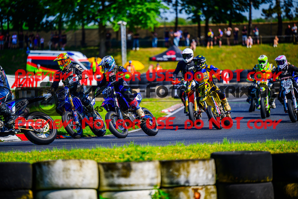 MaZZes_FotoMatrix_240512_6021986_0884 | S4