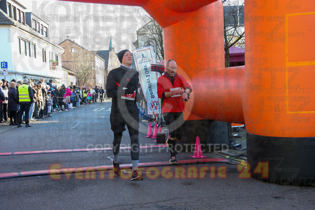 241201_1227_EX1_2247 | Sportfotografie im Rhein-Sieg Kreis, Köln, Bonn, NRW, Rheinland Pfalz, Hessen, etc. Unser Tätigkeitsfeld umfasst den Laufsport vom Volkslauf über den Marathon, Duathlon, Triathon bis zum Ultralauf wie Kölnpfad Ultra oder Schindertrail.