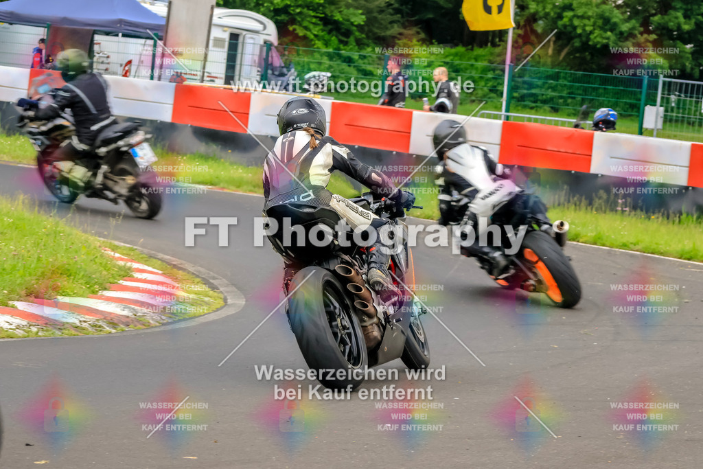 VBK-6486 | Hier findet Ihr Bilder von Touristenfahrten auf der Nürburgring Nordschleife oder von anderen Veranstaltungen die ich besucht habe. Viel Spass beim Durch Schauen 