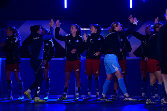 Fußball I Frauen I Saison 2025-2026 I Bundesliga I 10. Spieltag I Hamburger SV - 1. FC Nürnberg I 43930 | Der Sportfotograf. - Realisiert mit Pictrs.com