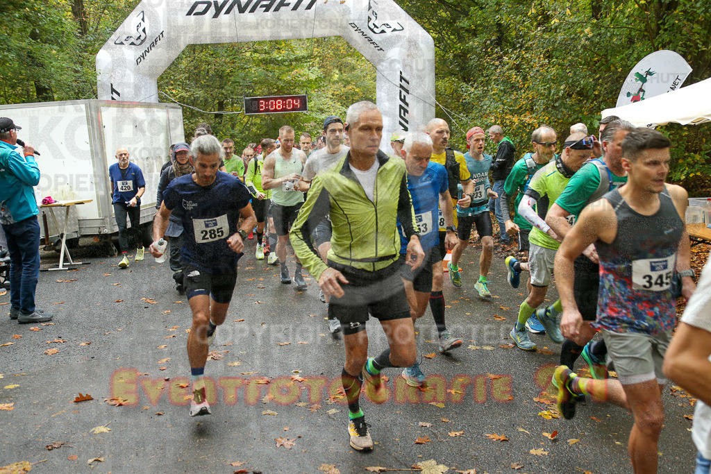 241027_1008_EX1_3481 | Sportfotografie im Rhein-Sieg Kreis, Köln, Bonn, NRW, Rheinland Pfalz, Hessen, etc. Unser Tätigkeitsfeld umfasst den Laufsport vom Volkslauf über den Marathon, Duathlon, Triathon bis zum Ultralauf wie Kölnpfad Ultra oder Schindertrail.