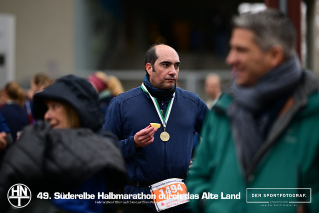 Süderelbe Halbmarathon 2025 I 09.11.2025 I Fotograf_DerSportfotograf.I 00625 | Der Sportfotograf. - Realisiert mit Pictrs.com