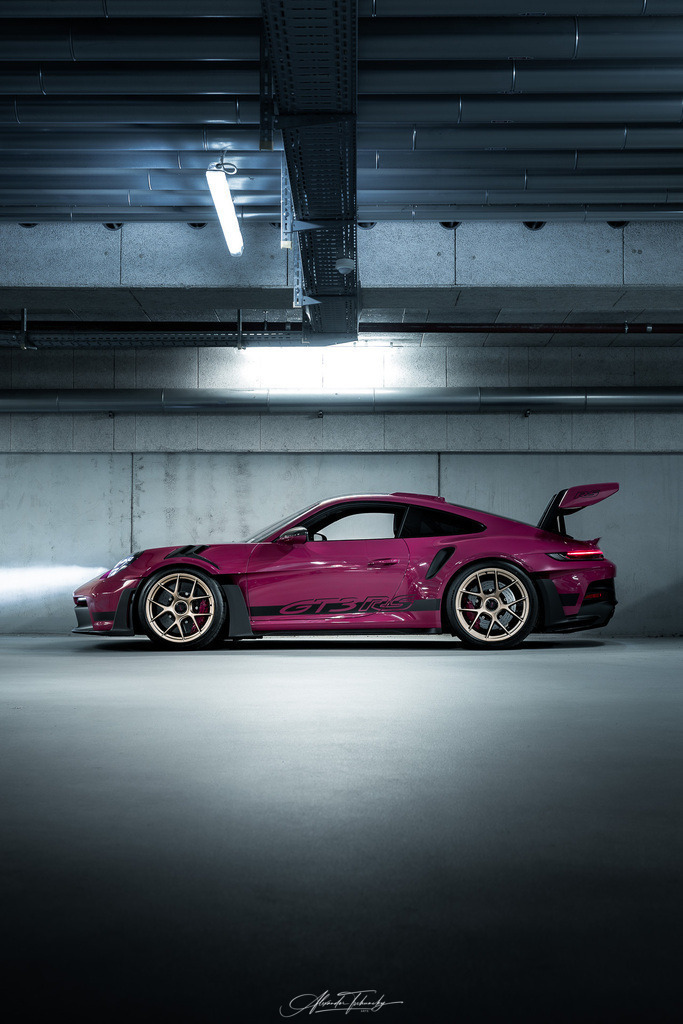 911 GT3 RS Sternrubin Neo | Entdecken Sie die faszinierende Welt von Alexander Tschuncky Arts: Kreative Fotografie, atemberaubende Automobilkunst und hochwertiger Bilderdruck. Lassen Sie sich inspirieren! - Realisiert mit Pictrs.com
