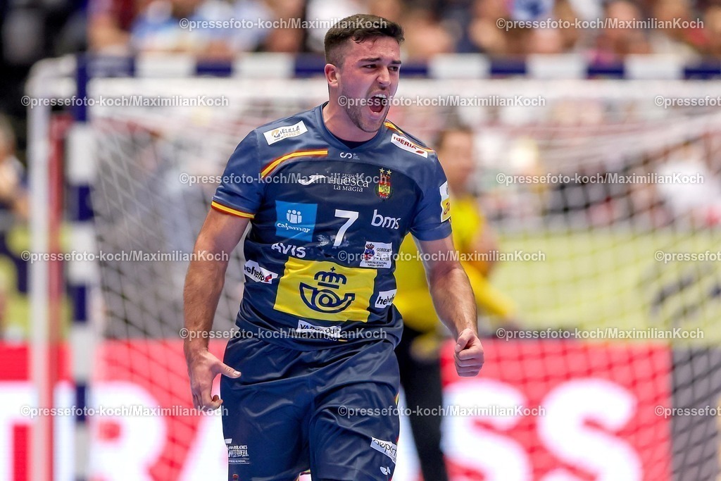 EHF17012601054 | 17.01.2026, Handball, Men's EHF EURO 2026, Österreich - Spanien, Jyske Bank Boxen in Herning, Dänemark, Preliminary Round:  Jan Gurri Aregay (Espania #07)  jubelnd