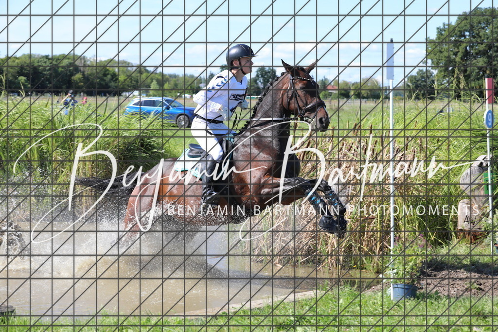 AZ2A0503 | Benjamin Bartmann Photomoments