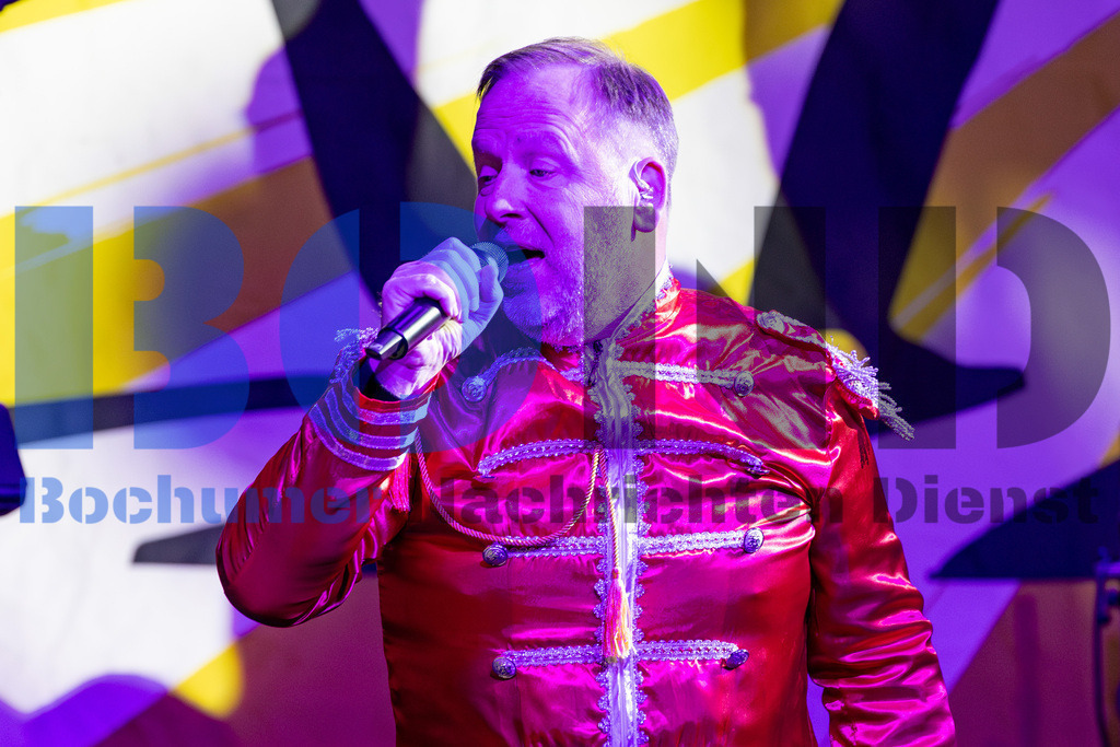 SES_GBAZEC20241227-1 | bond - Realisiert mit Pictrs.com