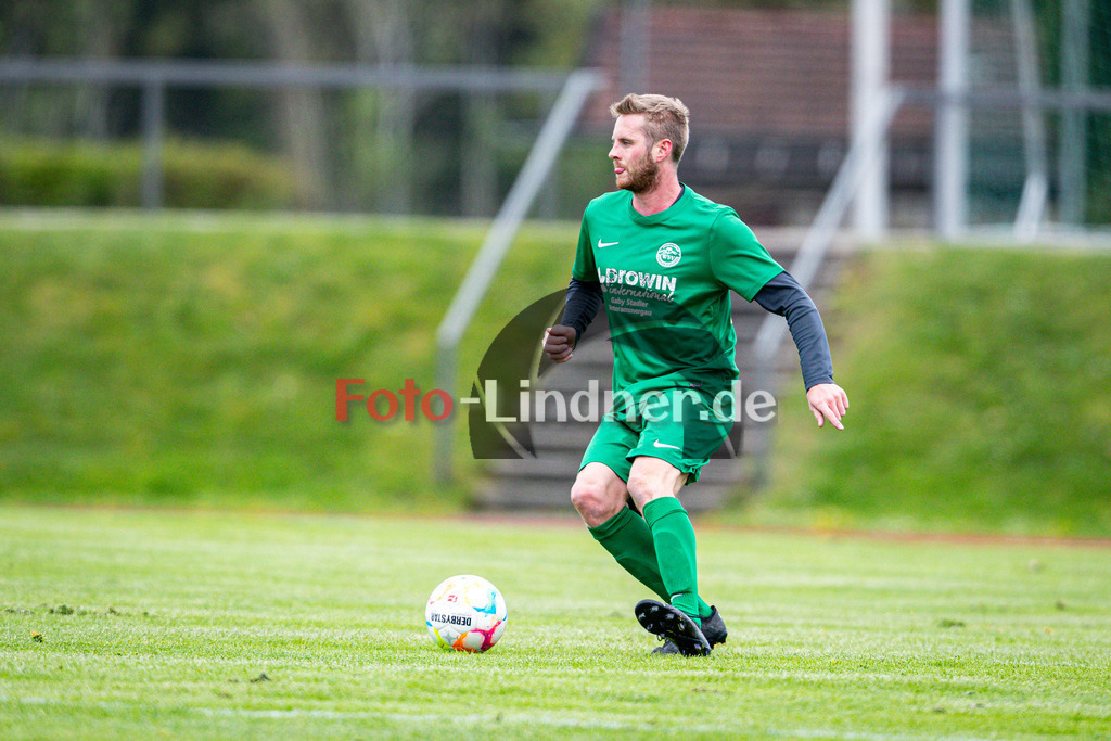 TSV Peißenberg vs WSV Unterammergau | Abstiegs Qualifikationsrunde Kreisliga Gruppe C, TSV Peißenberg vs WSV Unterammergau, 20240420,
Stefan WAGNER (WSVU 8) in Aktion,
2024-04-20 in Peißenberg (Sportplatz Peißenberg)
8 Stefan WAGNER (WSVU 8)
Copyright: WolfgangxLindner www.foto-lindner.de