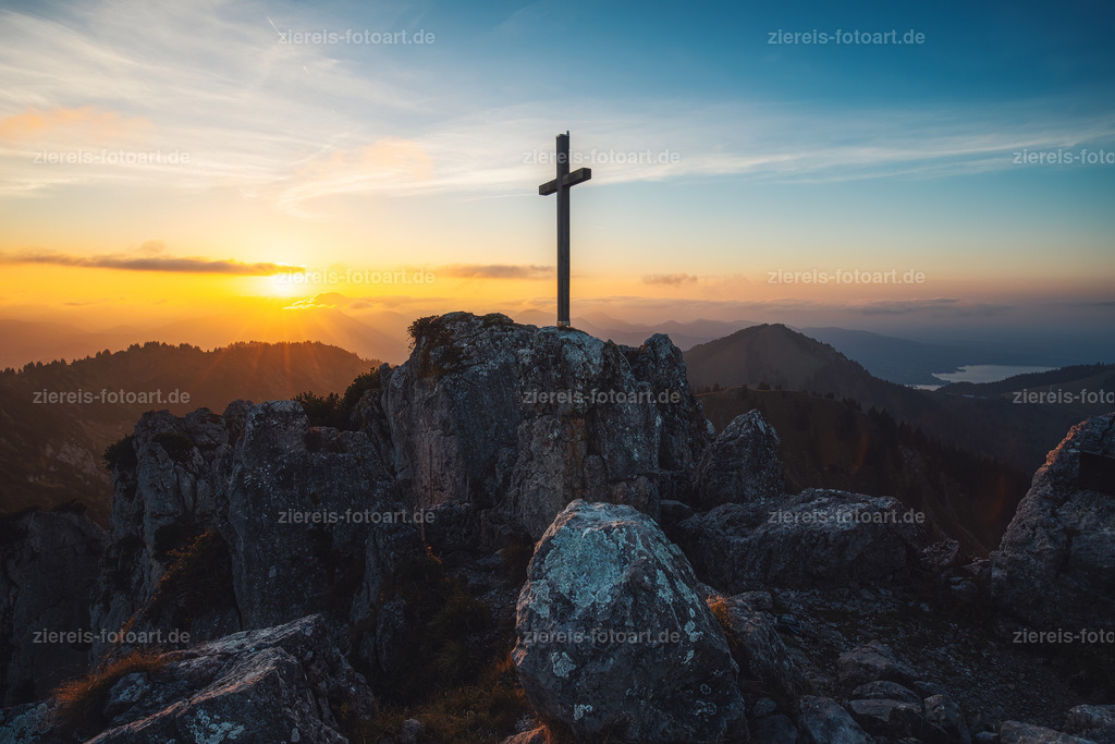 Der Gipfel des Plankenstein zum Sonnenuntergang | Der Gipfel des Plankenstein zum Sonnenuntergang - Realisiert mit Pictrs.com