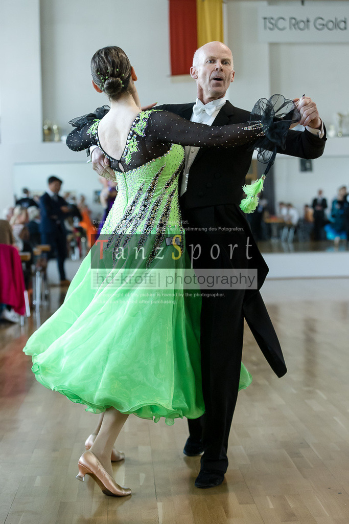 20240525_RL-Masters3-Std_4995 | Tanzsportbilder, Standardtanz, Lateintanz, WDSF, DTV, LTVB, dancecomp, goc, hessen tanzt, blaues band der spree, walzer, tango, wiener walzer, slowfox, quickstepp, samba, rumba, cha-cha-cha, paso doble. jive, hd-kroft photography, turniertanzsport