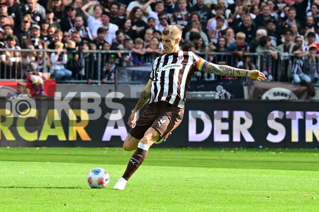 KBS Picture_FCStPauli-FCAugsburg_020 | Smith Eric (St.Pauli) ,Sportplatz :  Millerntor Stadion, - Realisiert mit Pictrs.com