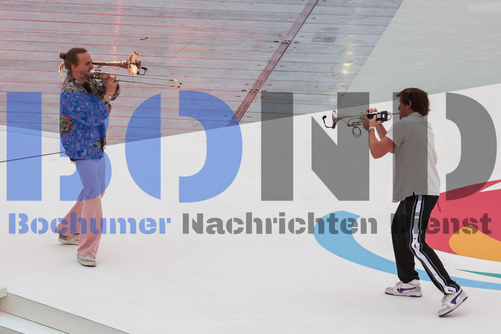 SES_TTGOPC20250716-29 | bond - Realisiert mit Pictrs.com