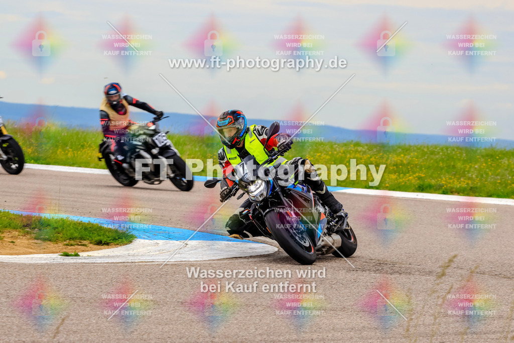 MotoTeam-3051 | Hier findet Ihr Bilder von Touristenfahrten auf der Nürburgring Nordschleife oder von anderen Veranstaltungen die ich besucht habe. Viel Spass beim Durch Schauen 