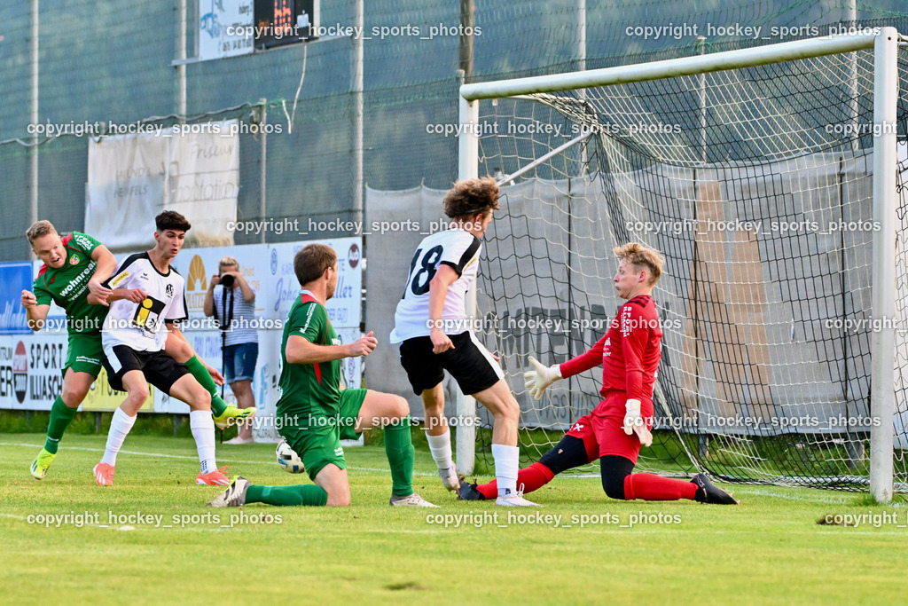 FC Gmünd vs. SV Spittal 1921 | #21 Hannes Sagmeister FC Gmünd, #18 Kristijan Jelic SV Spittal, #5 Christian Preiml FC Gmünd, #6 Tristan Brükk SV Spittal, #6 Christoph Gigler FC Gmünd, FC Gmünd vs. SV Spittal 1921, FC Gmünd vs. SV Spittal 1921 am 27.08.2024 in Gmünd (Sportplatz Karnerau), Austria, (Photo by Bernd Stefan)