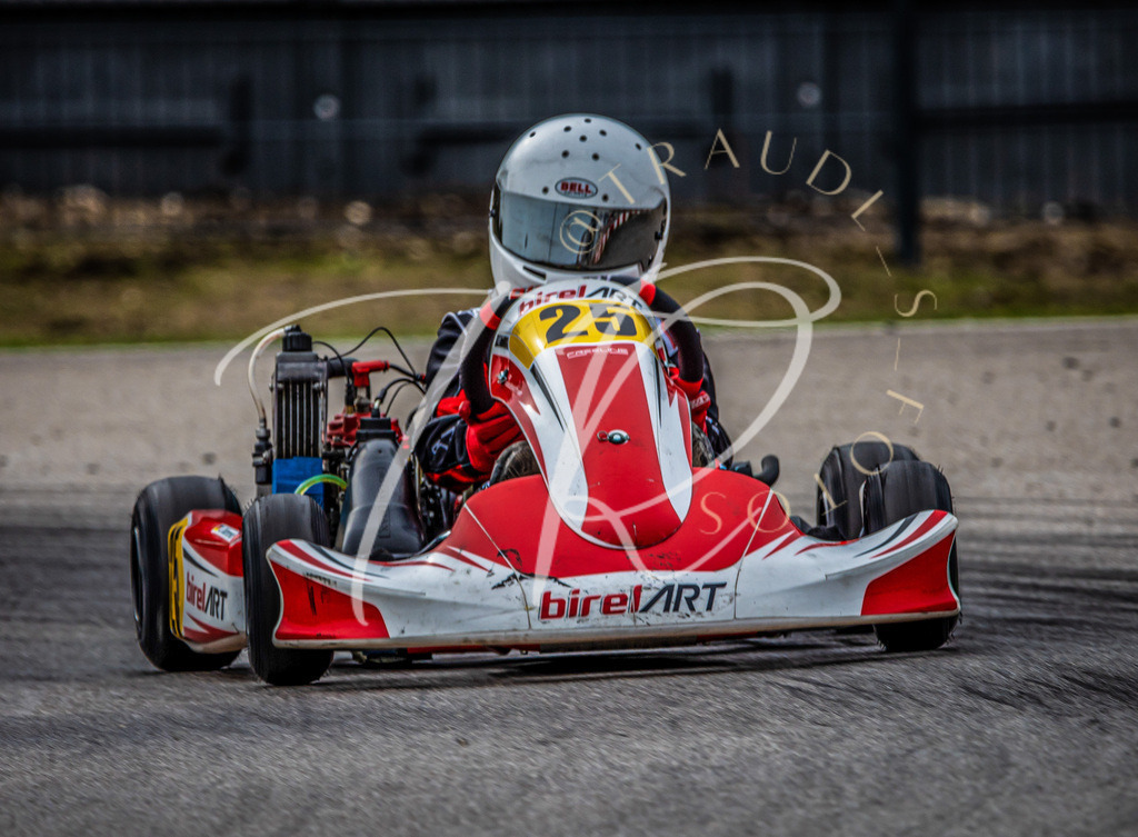 7dc3f492fcc442729b720ab025269967 | traudl_s_fotos