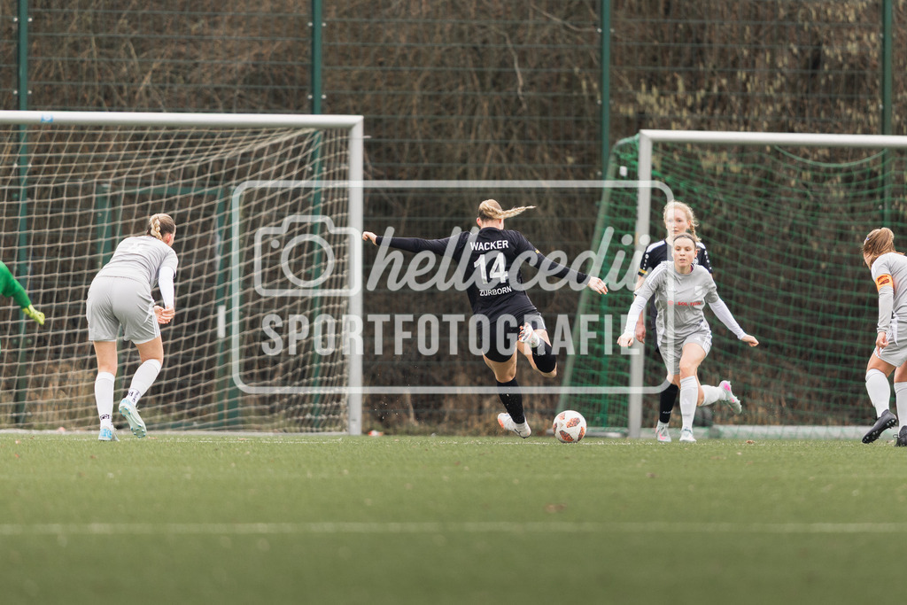 Fußball I Frauen I Saison 2025-2026 I Testspiel I DjK Wacker Mecklenbeck - BW Hollage I 08.02.2026-051 | Svea Zurborn (14, Wacker Mecklenbeck) - Realisiert mit Pictrs.com