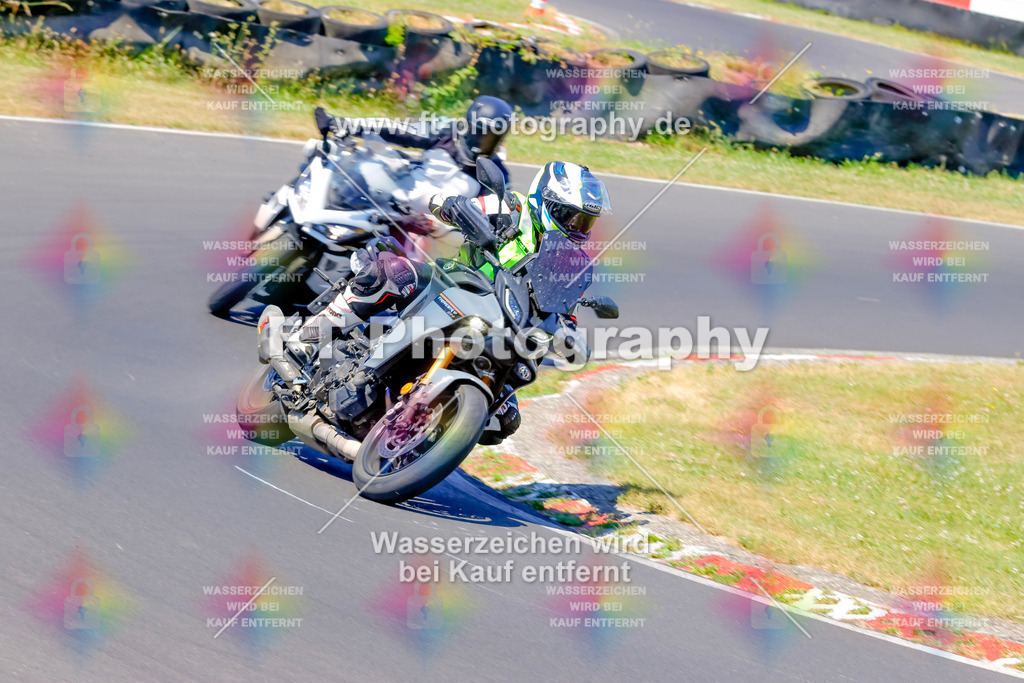 _MOT9354 | Hier findet Ihr Bilder von Touristenfahrten auf der Nürburgring Nordschleife oder von anderen Veranstaltungen die ich besucht habe. Viel Spass beim Durch Schauen 