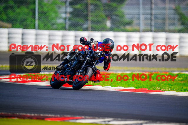 MaZZes_FotoMatrix_240717_6007705_2-129 | INST