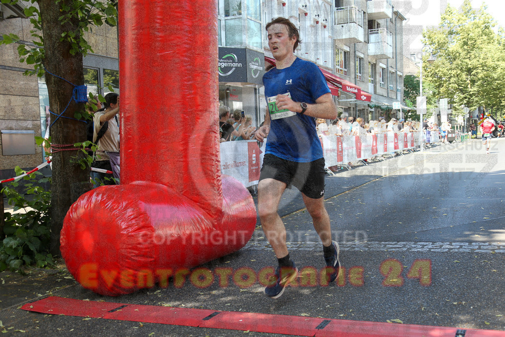 250621_1152_EX1_4204 | Sportfotografie im Rhein-Sieg Kreis, Köln, Bonn, NRW, Rheinland Pfalz, Hessen, etc. Unser Tätigkeitsfeld umfasst den Laufsport vom Volkslauf über den Marathon, Duathlon, Triathon bis zum Ultralauf wie Kölnpfad Ultra oder Schindertrail.