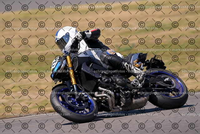 26bt04-1986 | markuskiefer.com - Realisiert mit Pictrs.com