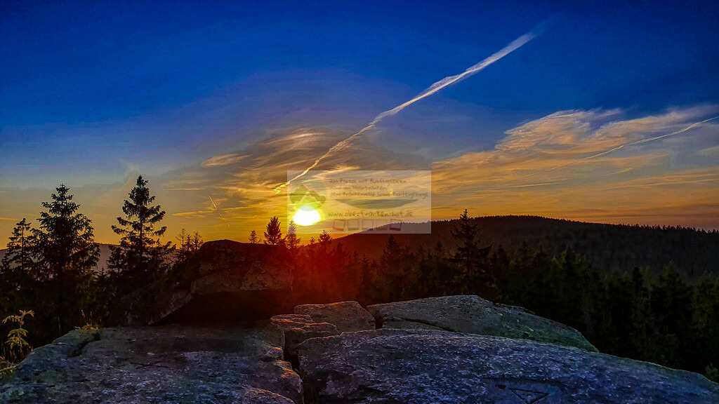 Sonnenuntergang auf der Platte im Fichtelgebirge | Impressionen rund um Hochfranken - Frankenwald - Fichtelgebirge - Realisiert mit Pictrs.com
