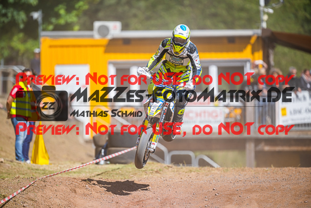 MaZZes_FotoMatrix_220529_0056 | Fotograf Mathias Schmid
Sportfotograf,
Eventfotograf,
Hochzeitsfotograf,
Portraitfotograf