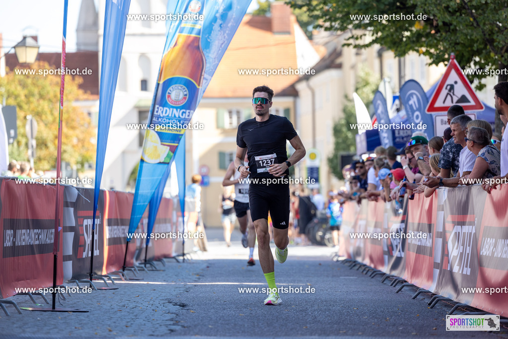 VJ__3902 | Stadtlauf Erding 2025 #stadtlauferding #erdingstadtlauf #stadtlauf_erding #laufmotivation #trisporterding #yourpictrs #sportshot_your_pictrs