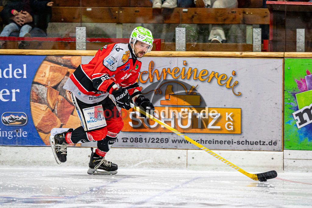 TSV Peißenberg Miners vs ESC Kempten SHARKS | Eishockey Bayernliga Vorbereitung 2024/2025, TSV Peißenberg Miners vs ESC Kempten SHARKS, 20241004,Dejan VOGL (Miners 23) in Aktion, Freisteller,2024-10-04 in Peißenberg (Eisstadion)Dejan VOGL (Miners 23)Copyright: WolfgangxLindner