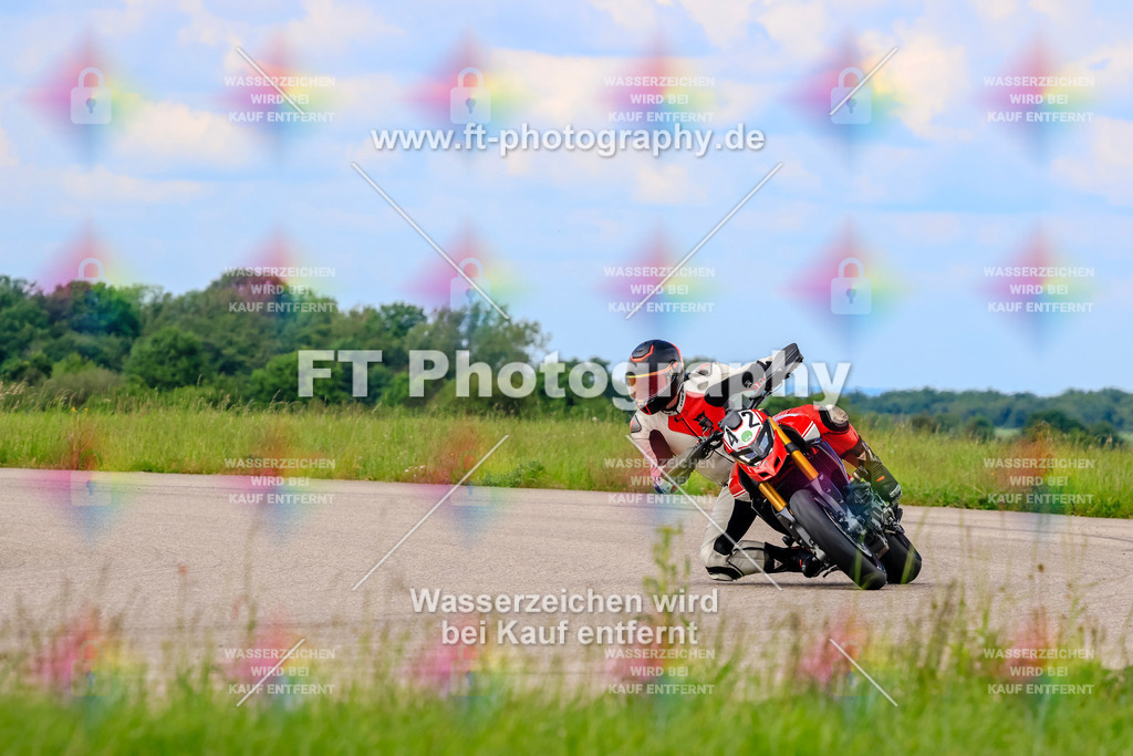 MotoTeam-1249 | Hier findet Ihr Bilder von Touristenfahrten auf der Nürburgring Nordschleife oder von anderen Veranstaltungen die ich besucht habe. Viel Spass beim Durch Schauen 