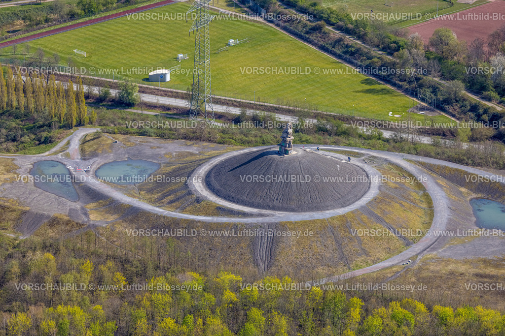 Gelsenkirchen220402592 | Luftbild, Halde Rheinelbe mit Himmelstreppe, Ückendorf, Gelsenkirchen, Ruhrgebiet, Nordrhein-Westfalen, Deutschland