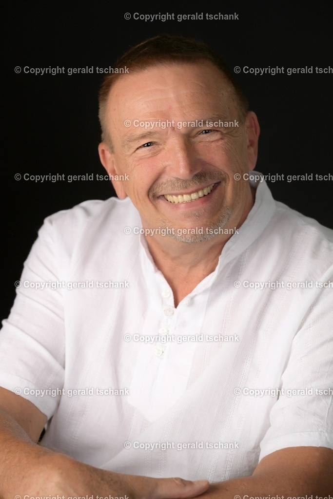 DSC_2208 | Wählen Sie hier bitte Ihr bestes Foto aus, mit diesem Bild wird Ihr Set produziert. Sollten Sie kein Bild wählen oder mehrere suchen wir das Beste aus!