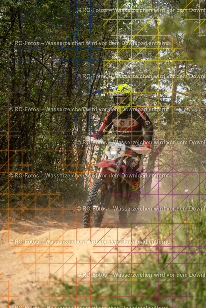Niederwürzbach 2 Lauf-1070 | Sportfotografie von RO-Fotos: Motorsport, Motocross, Enduro, Laufveranstaltungen und Triathlon. Professionelle Fotos von Sportlern und Events. - Realisiert mit Pictrs.com