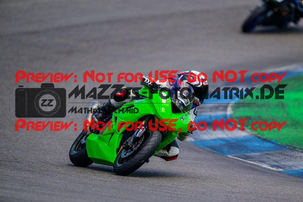 MaZZes_FotoMatrix_240520_6007705_6417 | INST