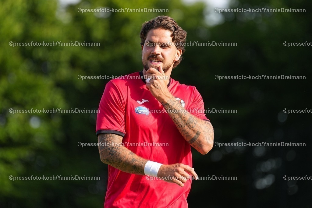 xYDR04072501003 | 04.07.2025, xydrx, Fußball, FC Viktoria Köln - SC Wiedenbrück, Testspiel, Trainingsplatz Pohlstadtsweg: Lex-Tyger Lobinger (Viktoria Köln #9)