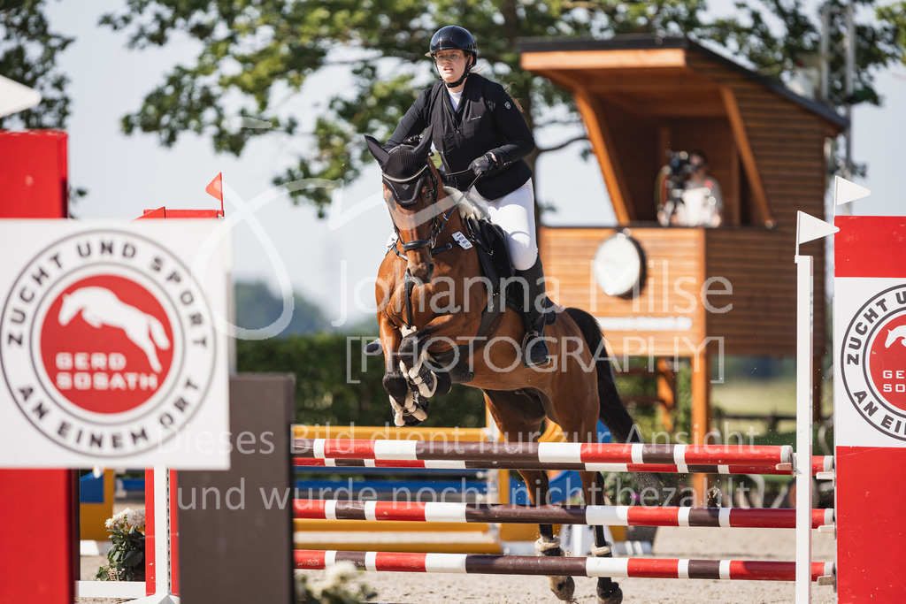 250622_Lemwerder_A-Stil-502 | Deine schönsten Turniermomente als professionelle Fotos! Entdecke hochwertige Pferdesport-Fotografie im Online-Shop. Jetzt Fotos finden & bestellen!