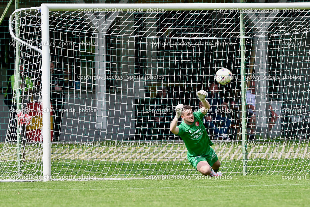 SV Rothenthurn vs. FC Nussdorf Debant | #21 Alexander Burkhard Unterberger SV Rothenthurn, Elmeter, SV Rothenthurn vs. FC Nussdorf Debant, SV Rothenthurn vs. FC Nussdorf Debant am 04.05.2025 in Rothenthurn (Sportplatz Rothenthurn), Austria, (Photo by Bernd Stefan)
