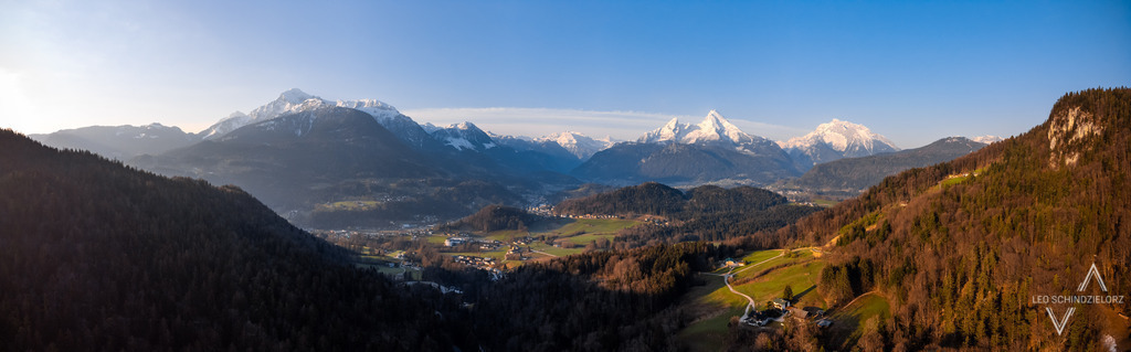 Fotografie_Leo_Schindzielorz_DE_Fruehling_Berchtesgaden_20210427_DJI_0009-Pano_org | Atmosphärische Landschaftsbilder & Drohnenaufnahmen aus dem Allgäu, Tirol, Südtirol & der Schweiz – ideal für Leinwanddrucke & zur stilvollen Raumgestaltung. - Realisiert mit Pictrs.com