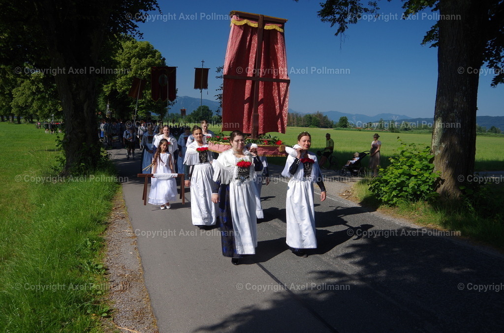 IMGP4772 | fotografiert von Axel PollmannLeonhardi Wallfahrt Benediktbeuern und Murnau, Fronleichnam, Fasching, Landschaft im Loisachtal und Benediktbeuern  - Realisiert mit Pictrs.com