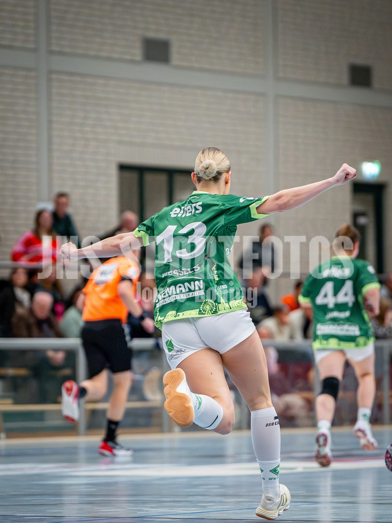 Handball I Frauen I Saison 2025-2026 I 3. Liga Staffel Nord I 10. Spieltag I SC SFN Vechta - HSG Blomberg-Lippe II I 0541 | Nele Wessels (13, SC SFN Vechta) - Realisiert mit Pictrs.com